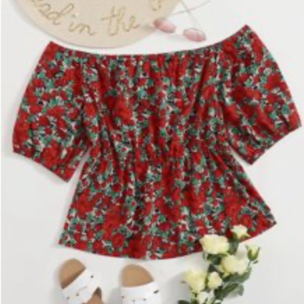 Plus Size Floral Ruffle Top